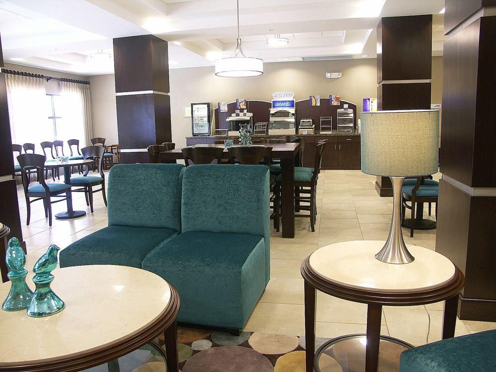 Holiday Inn Express & Suites - Cleveland Northwest By Ihg Esterno foto