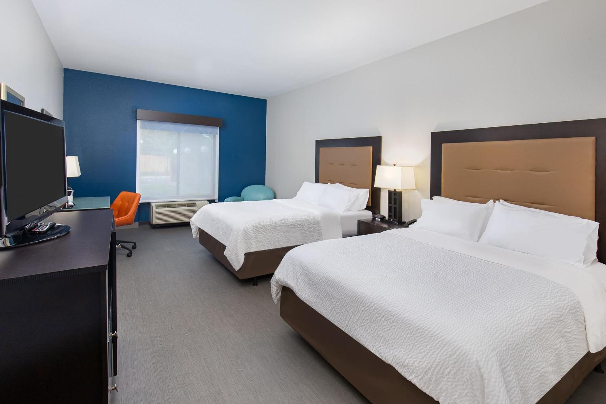 Holiday Inn Express & Suites - Cleveland Northwest By Ihg Esterno foto