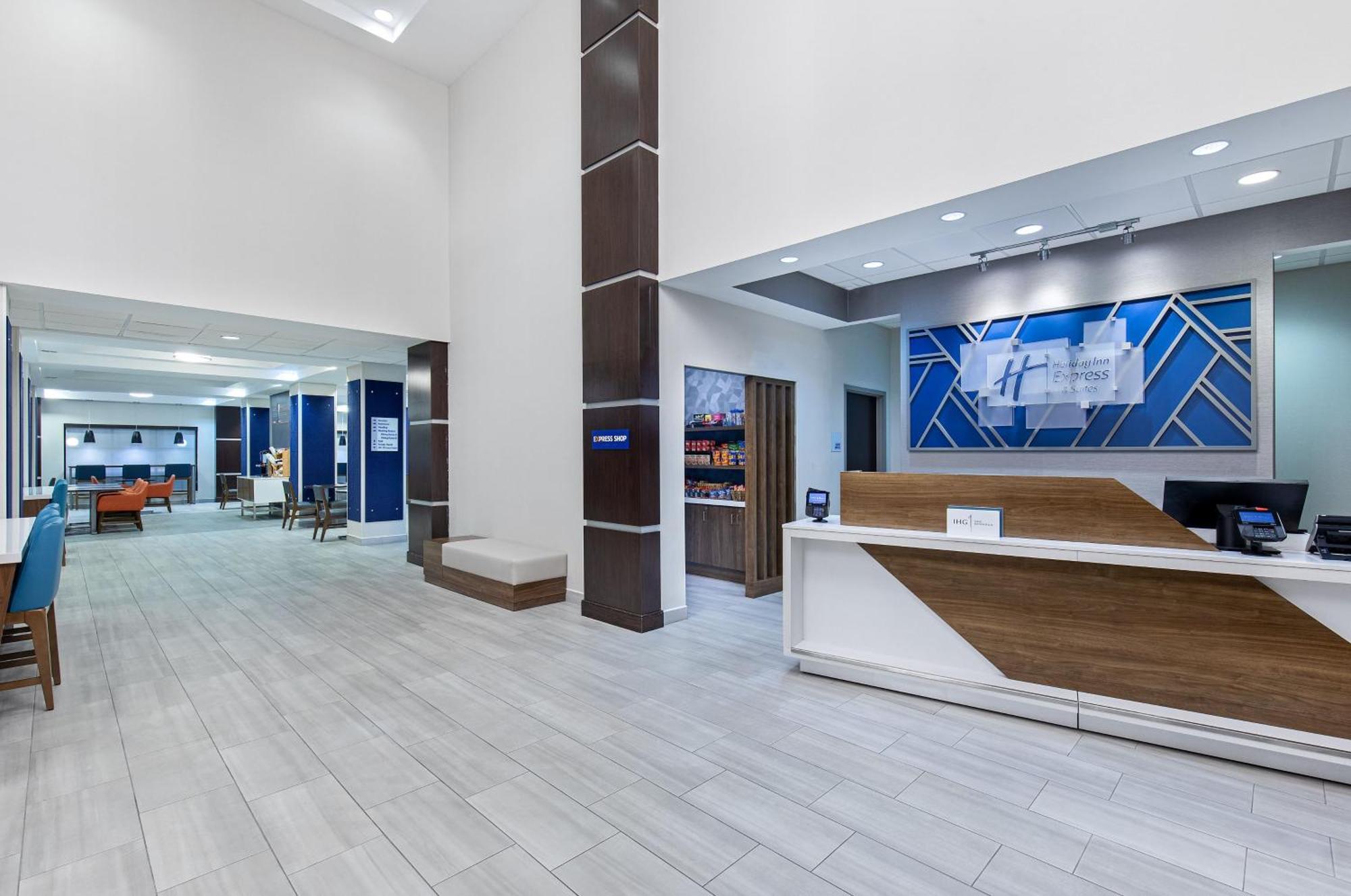 Holiday Inn Express & Suites - Cleveland Northwest By Ihg Esterno foto