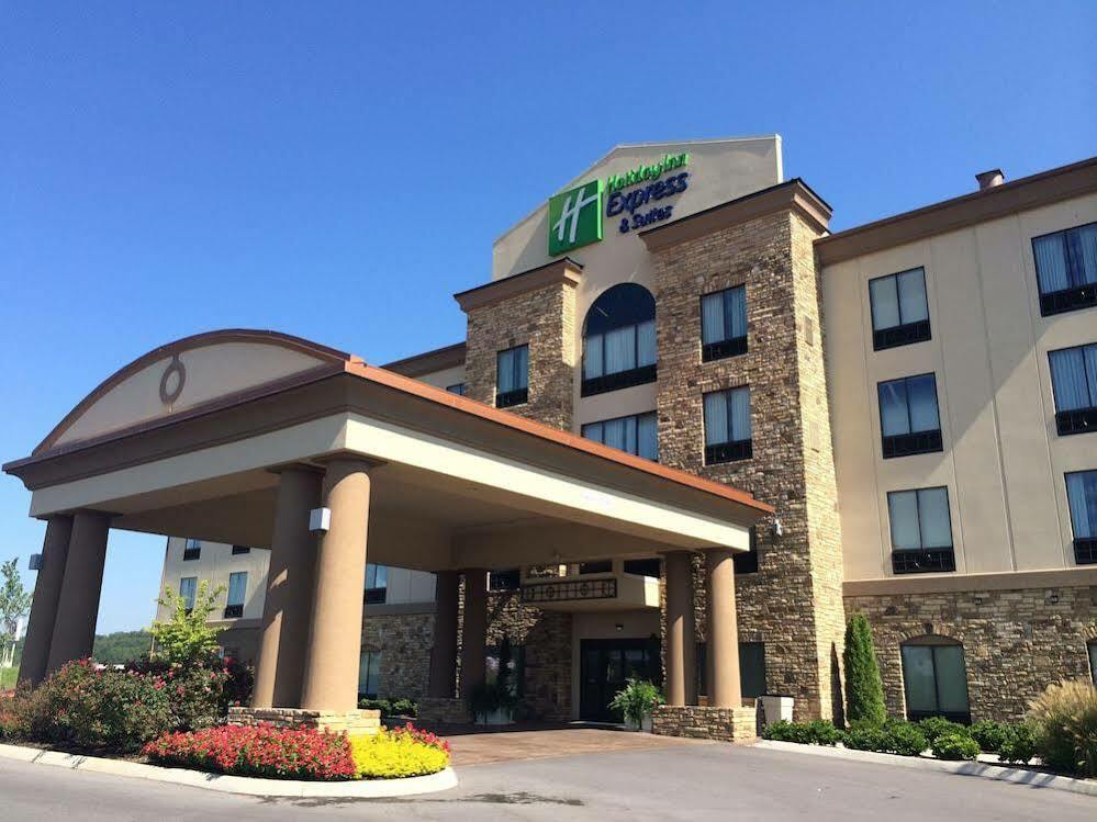 Holiday Inn Express & Suites - Cleveland Northwest By Ihg Esterno foto